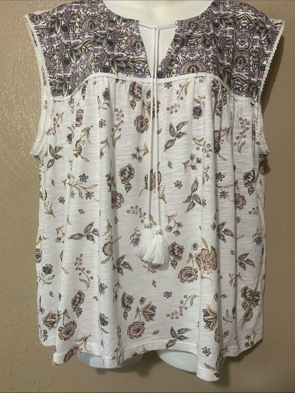Lucky Brand XL White Floral Tassel Top with Purple NWT